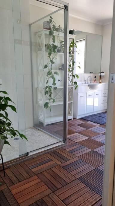 Guest Suite In Duffy Weston Creek Esterno foto