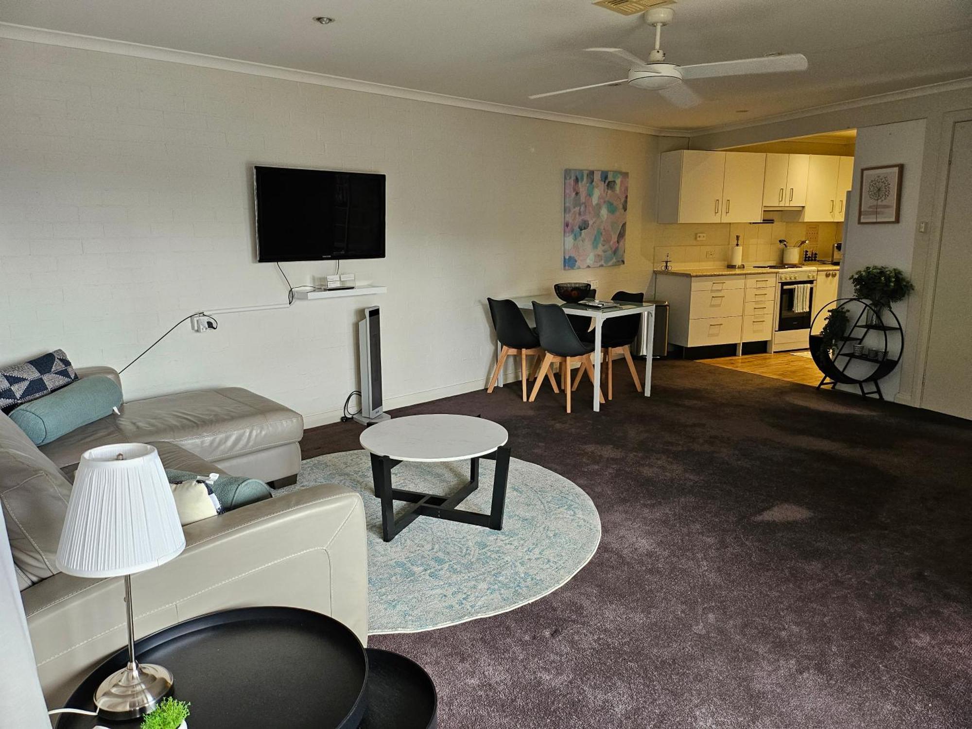 Guest Suite In Duffy Weston Creek Esterno foto